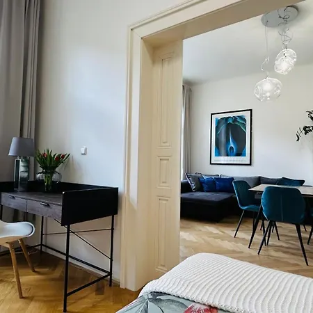 River Site Apartment Janackovo Nabrezi 27 Prague Exterior photo
